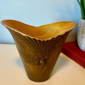 Vintage Italian Amber Art Glass Vase/Bowl
Scalloped Rim Murano Style 4.5”